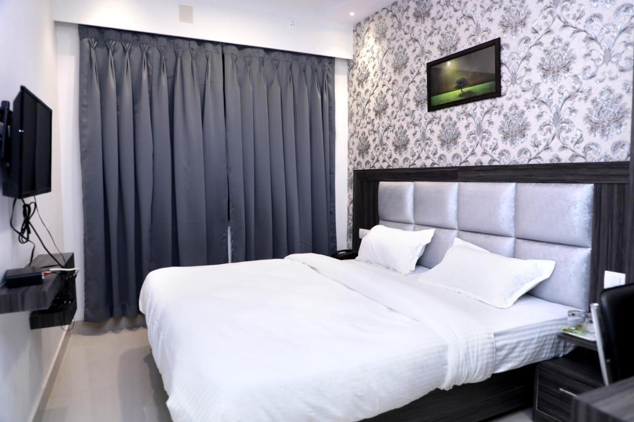Hotel Golden Crown - Varanasi — Photos 3