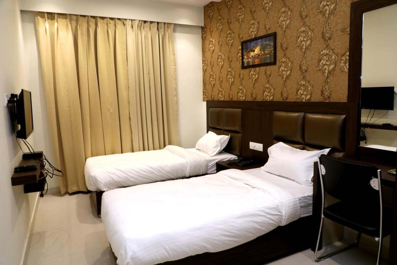 Hotel Golden Crown - Varanasi — Photos 2